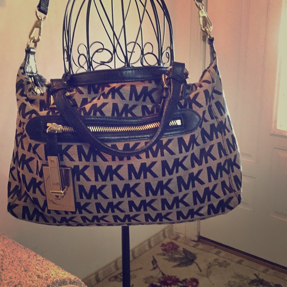 Micheal kors bag